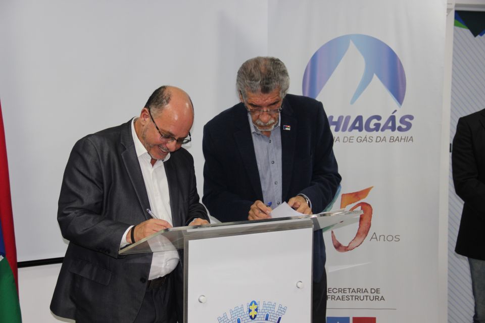 Bahiag&aacute;s assina Protocolo de Inten&ccedil;&otilde;es em Vit&oacute;ria da Conquista