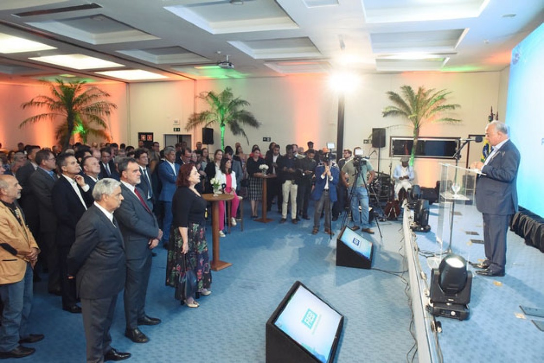 Bahiag&aacute;s marca presen&ccedil;a na posse do novo presidente da FIEB