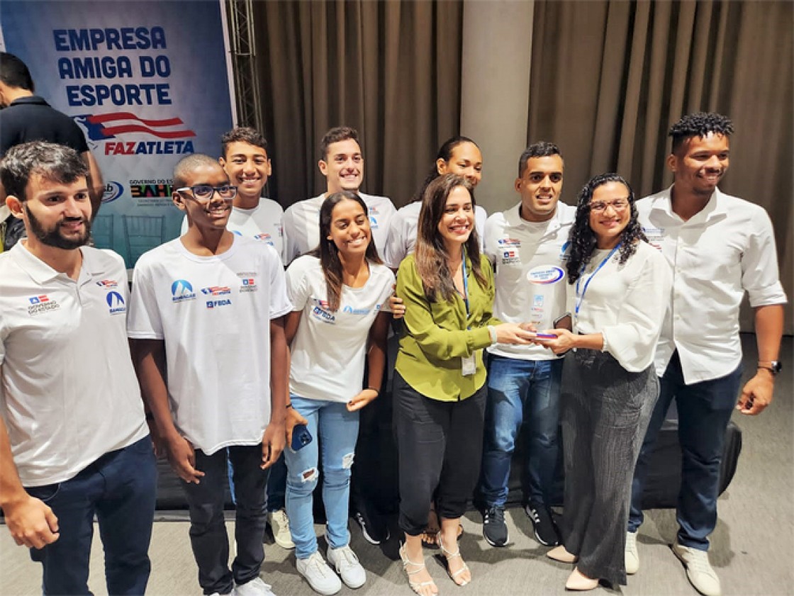 Bahiag&aacute;s &eacute; homenageada no evento &ldquo;Empresa Amiga do Esporte&rdquo;