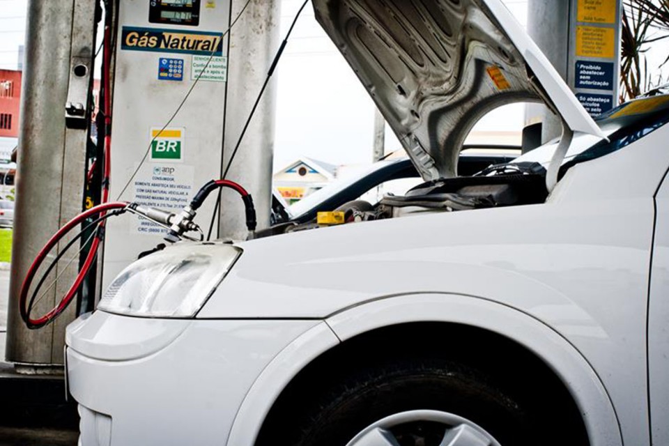 Bahiag&aacute;s oferece b&ocirc;nus para instala&ccedil;&atilde;o de kit GNV na regi&atilde;o de Ilh&eacute;us e Itabuna